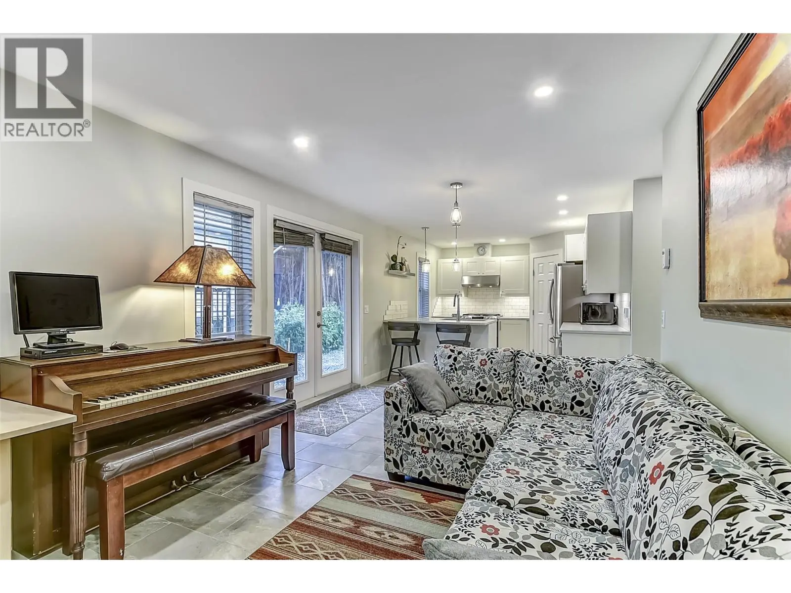 2202 Aberdeen Street. Kelowna, British Columbia