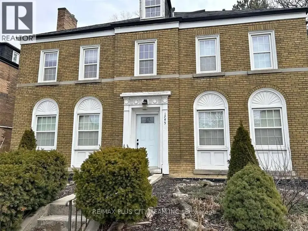 1 - 1745 Bathurst Street, Toronto (Forest Hill South)