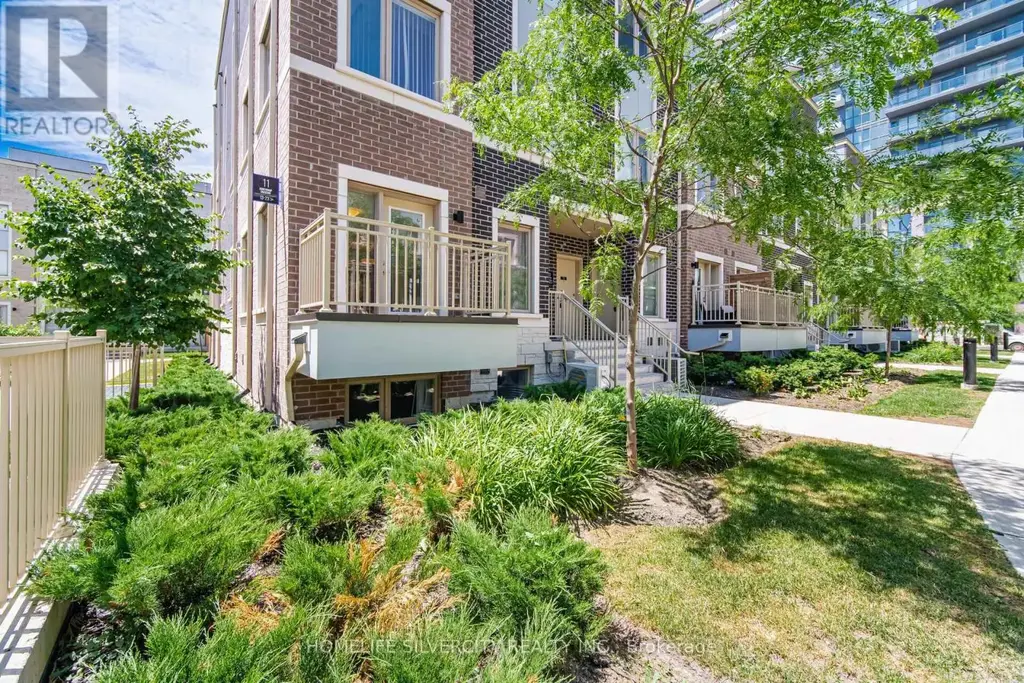 13 - 11 Honeycrisp Crescent, Vaughan (Vaughan Corporate Centre)