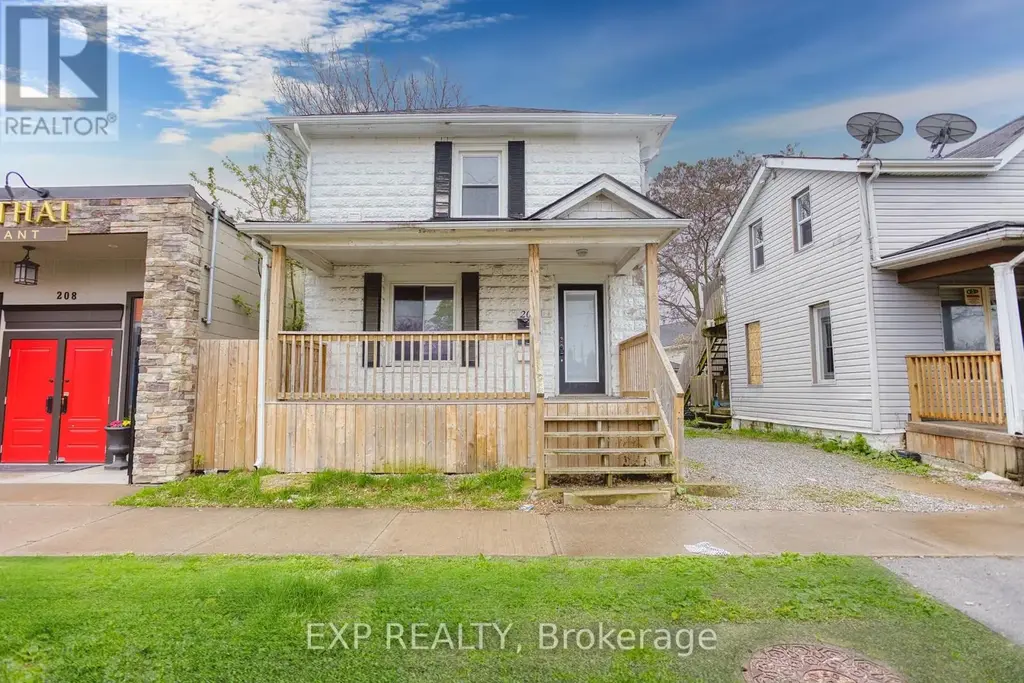 Upper - 206 Church Street, St. Catharines (E. Chester)