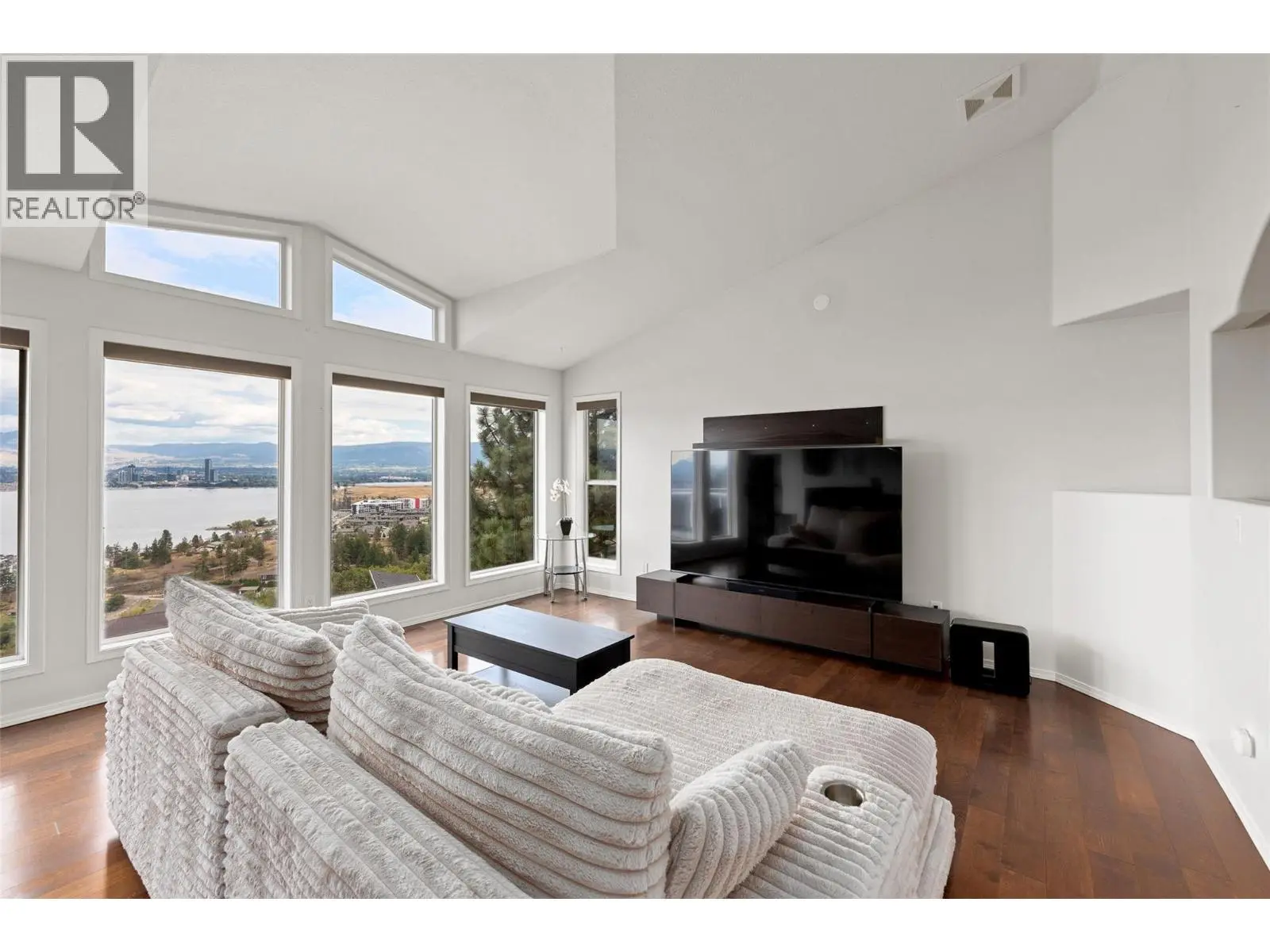 1525 Bear Creek Road Unit# 14. Kelowna, British Columbia