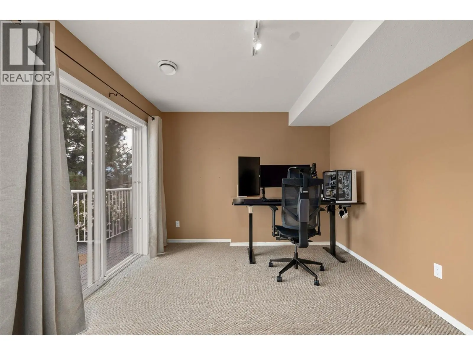 1525 Bear Creek Road Unit# 14. Kelowna, British Columbia
