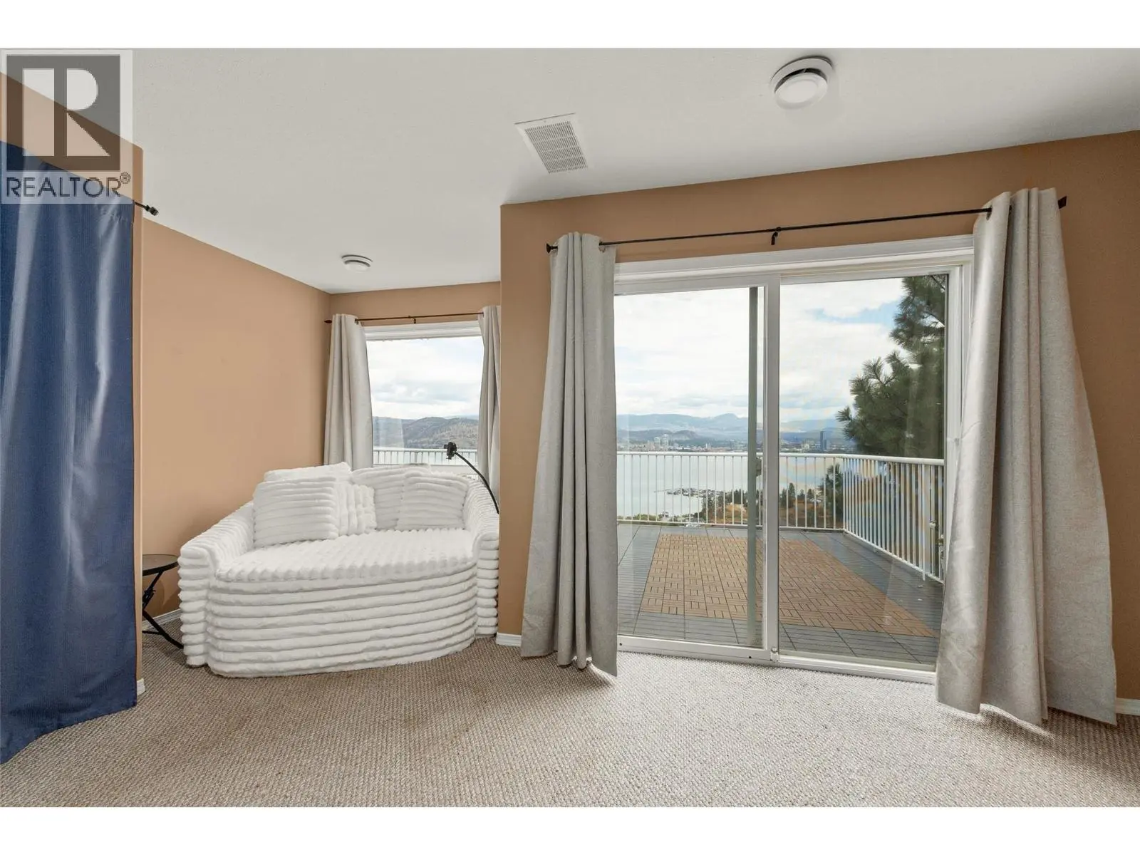 1525 Bear Creek Road Unit# 14. Kelowna, British Columbia