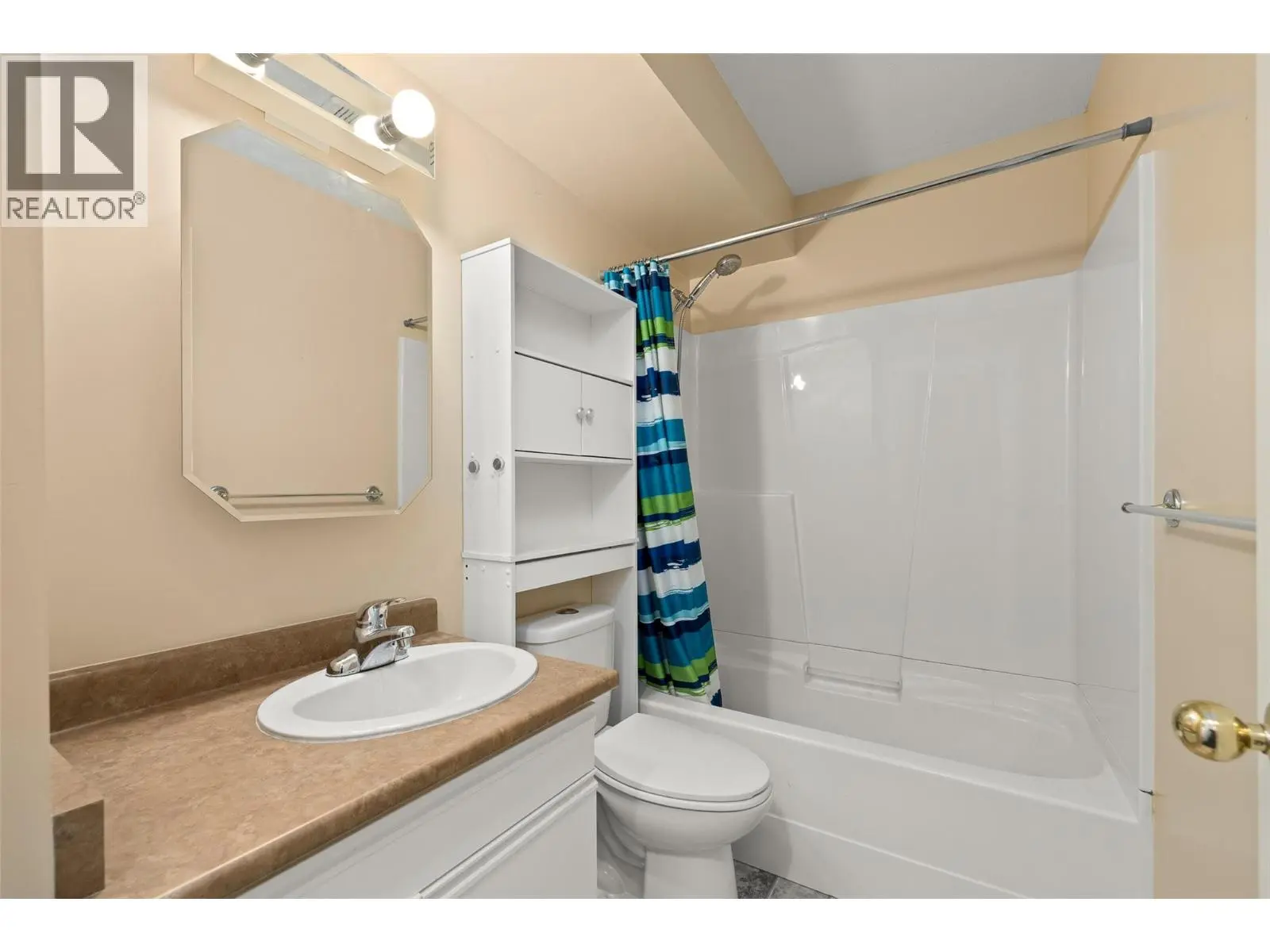 1525 Bear Creek Road Unit# 14. Kelowna, British Columbia