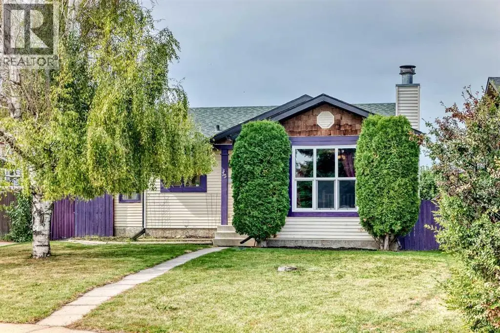 35 Cowan Close, Red Deer