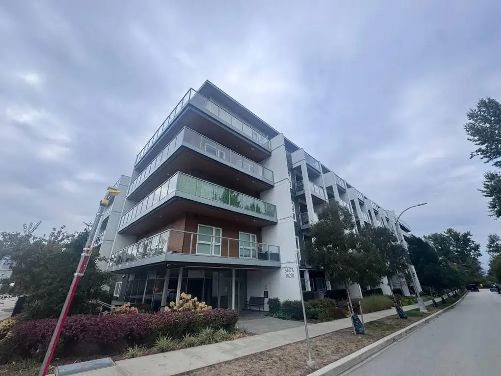 207a 8447 202 St, Langley