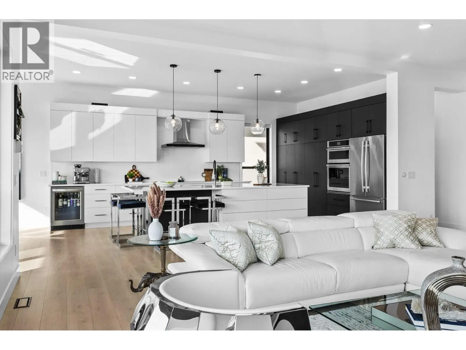 1539 Rocky Point Drive. Kelowna, British Columbia