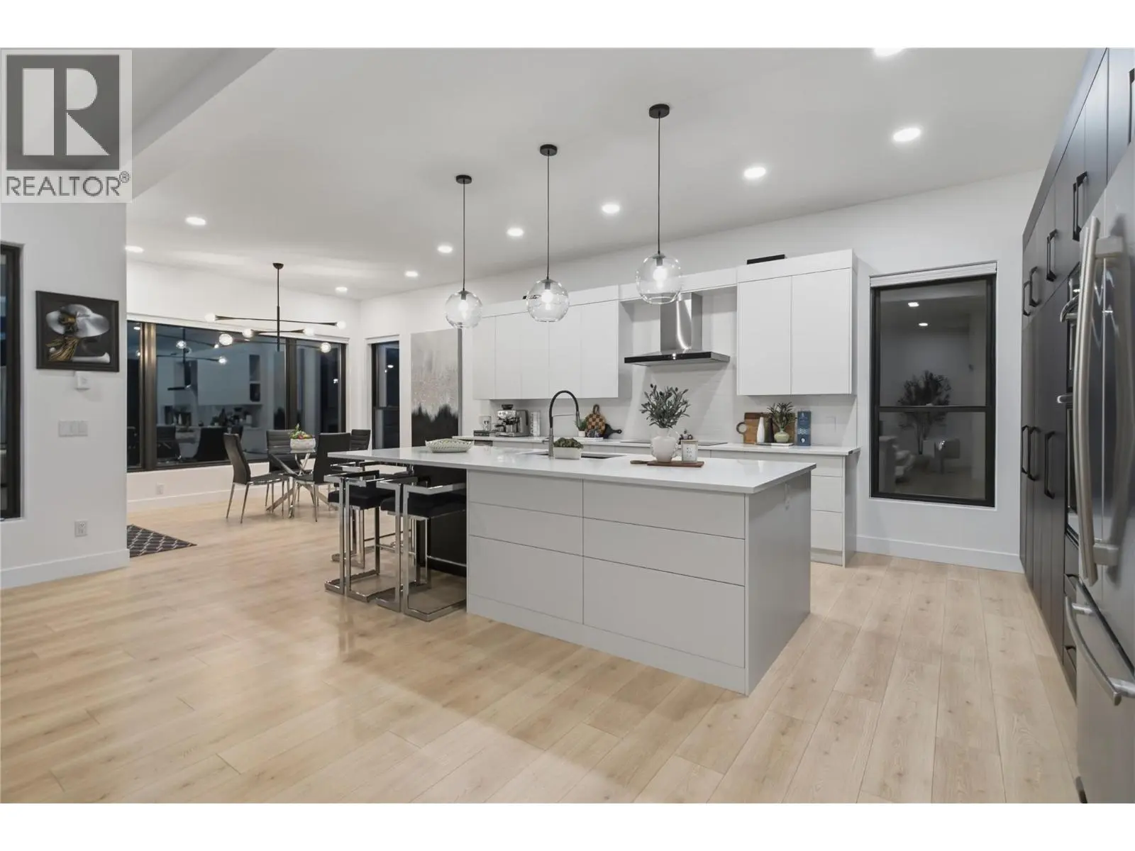 1539 Rocky Point Drive. Kelowna, British Columbia