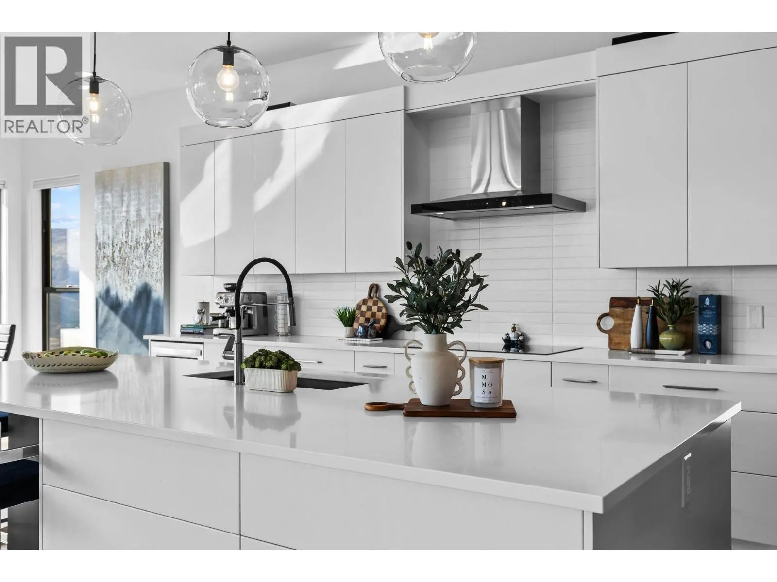 1539 Rocky Point Drive. Kelowna, British Columbia