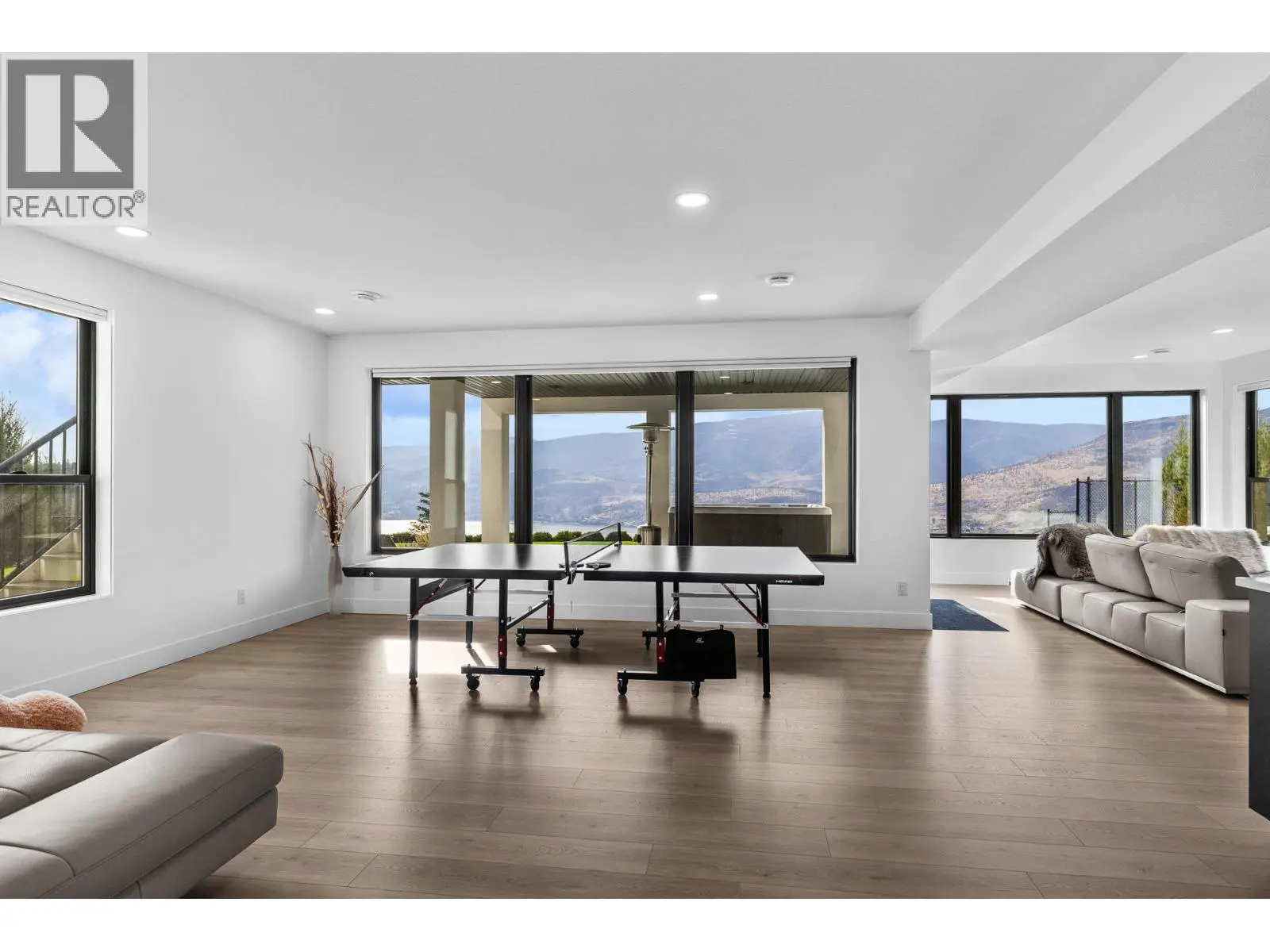 1539 Rocky Point Drive. Kelowna, British Columbia