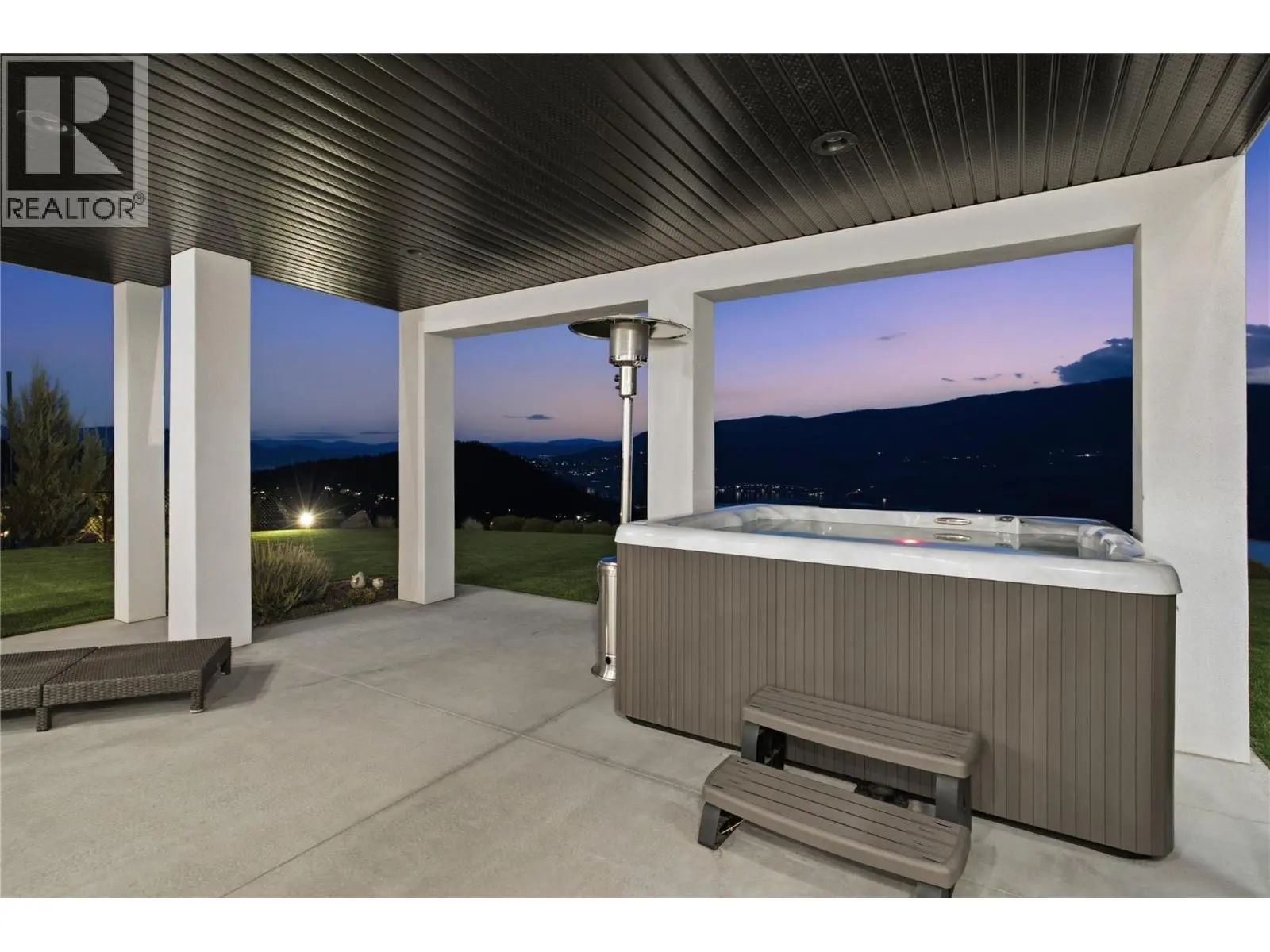 1539 Rocky Point Drive. Kelowna, British Columbia