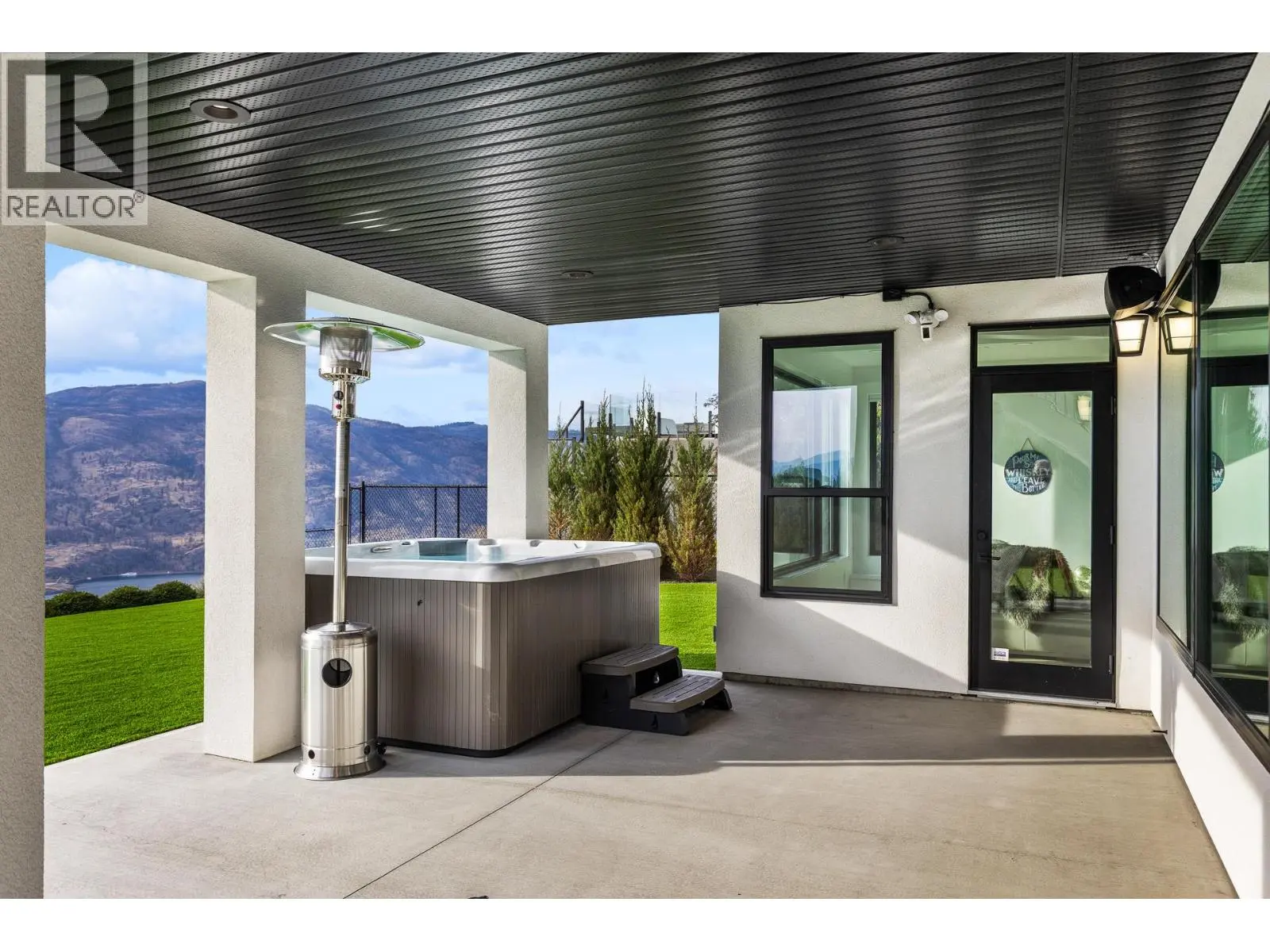 1539 Rocky Point Drive. Kelowna, British Columbia