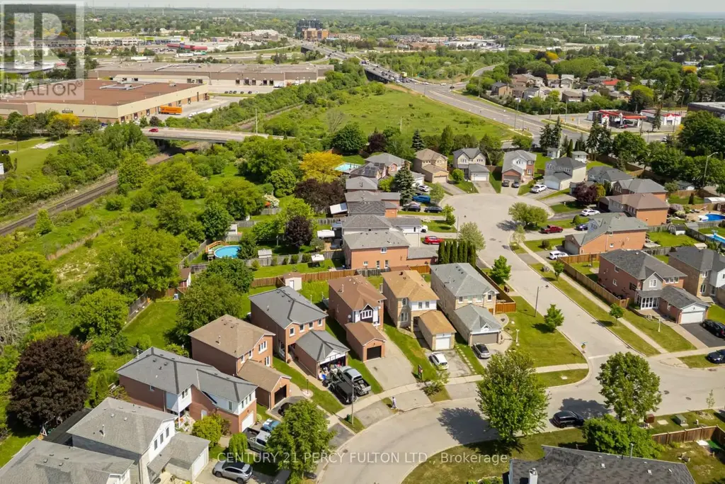 611 Atwood Crescent, Pickering (West Shore)