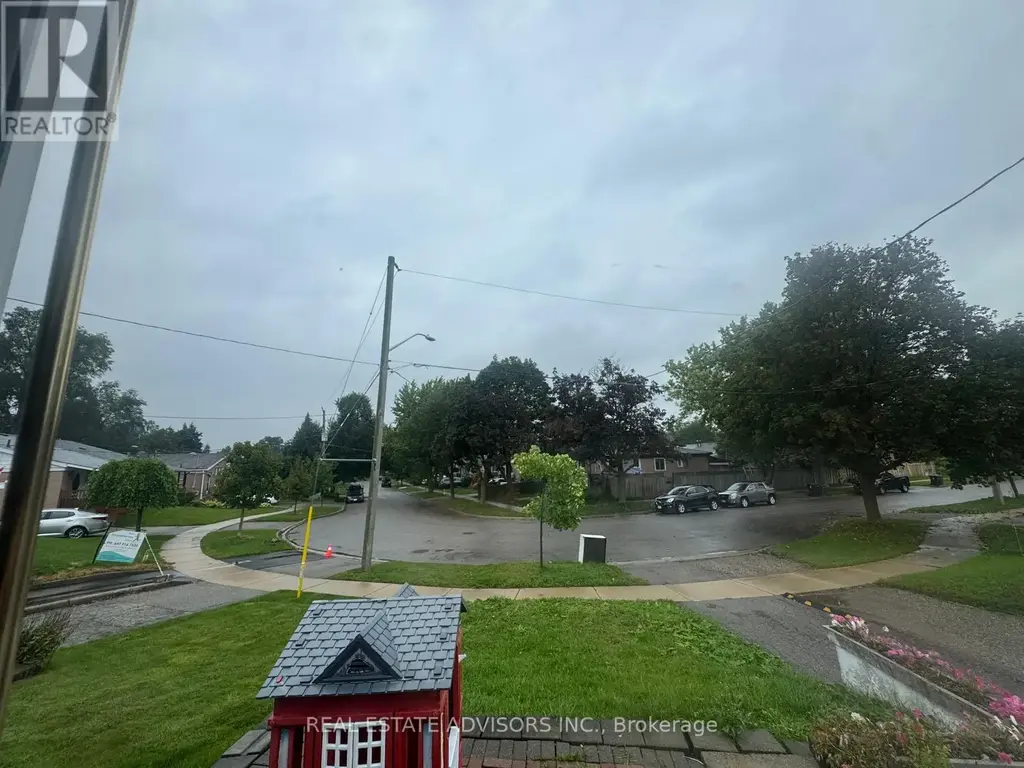 46 Huddleston Court, Toronto (Clairlea-Birchmount)