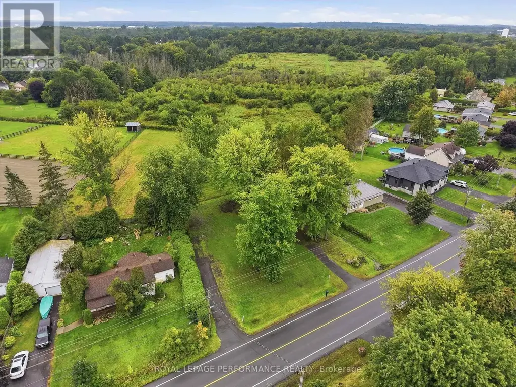 485 Front Road, Champlain
