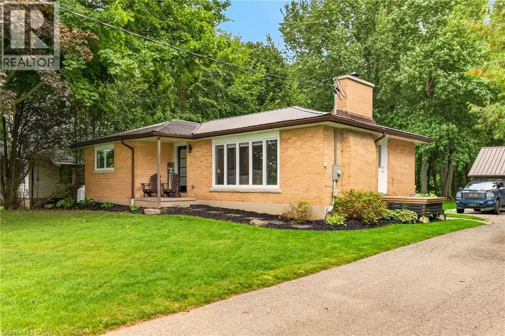 2098 St. John's Road W, Simcoe