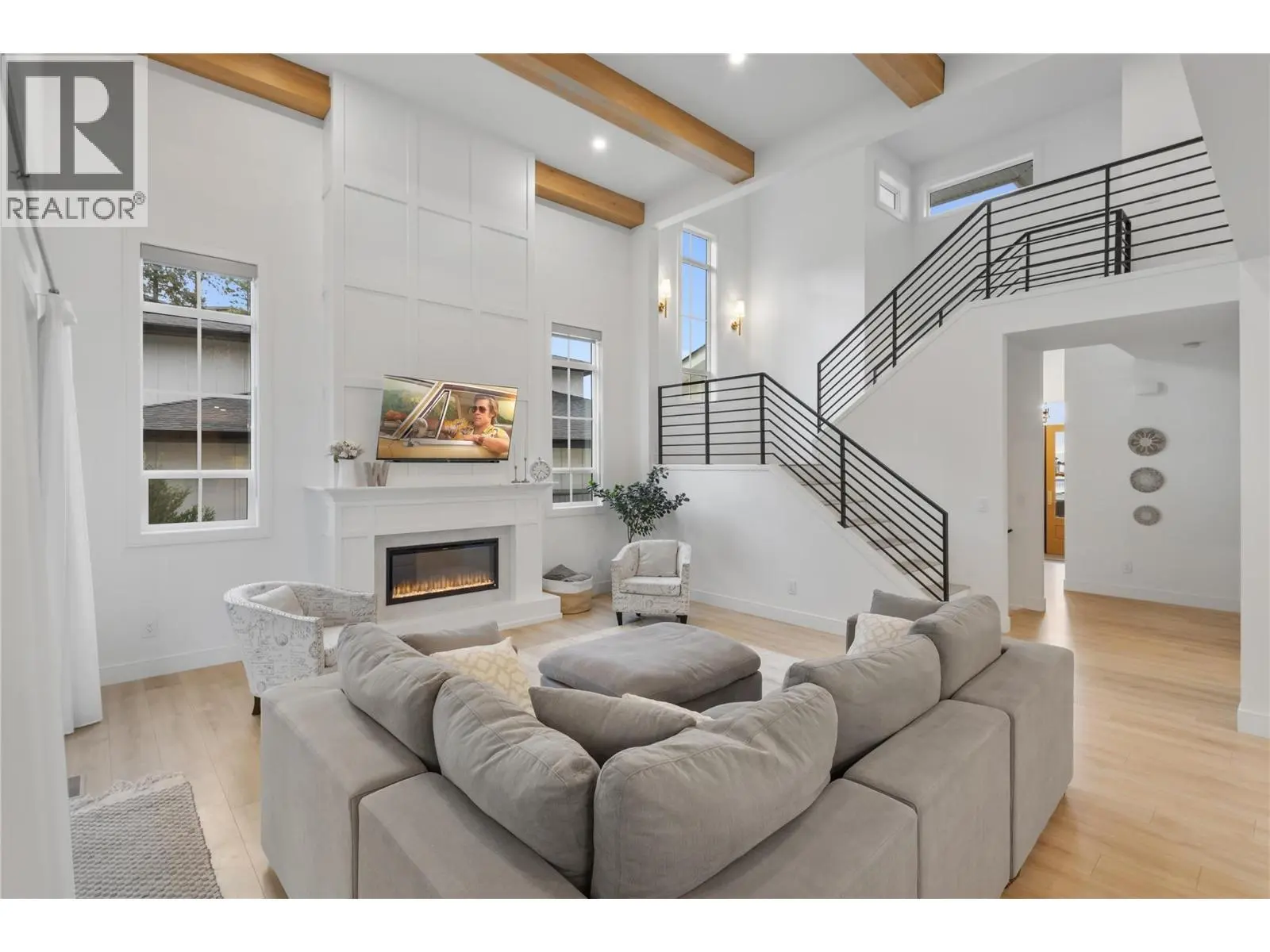 201 Summer Wood Drive. Kelowna, British Columbia
