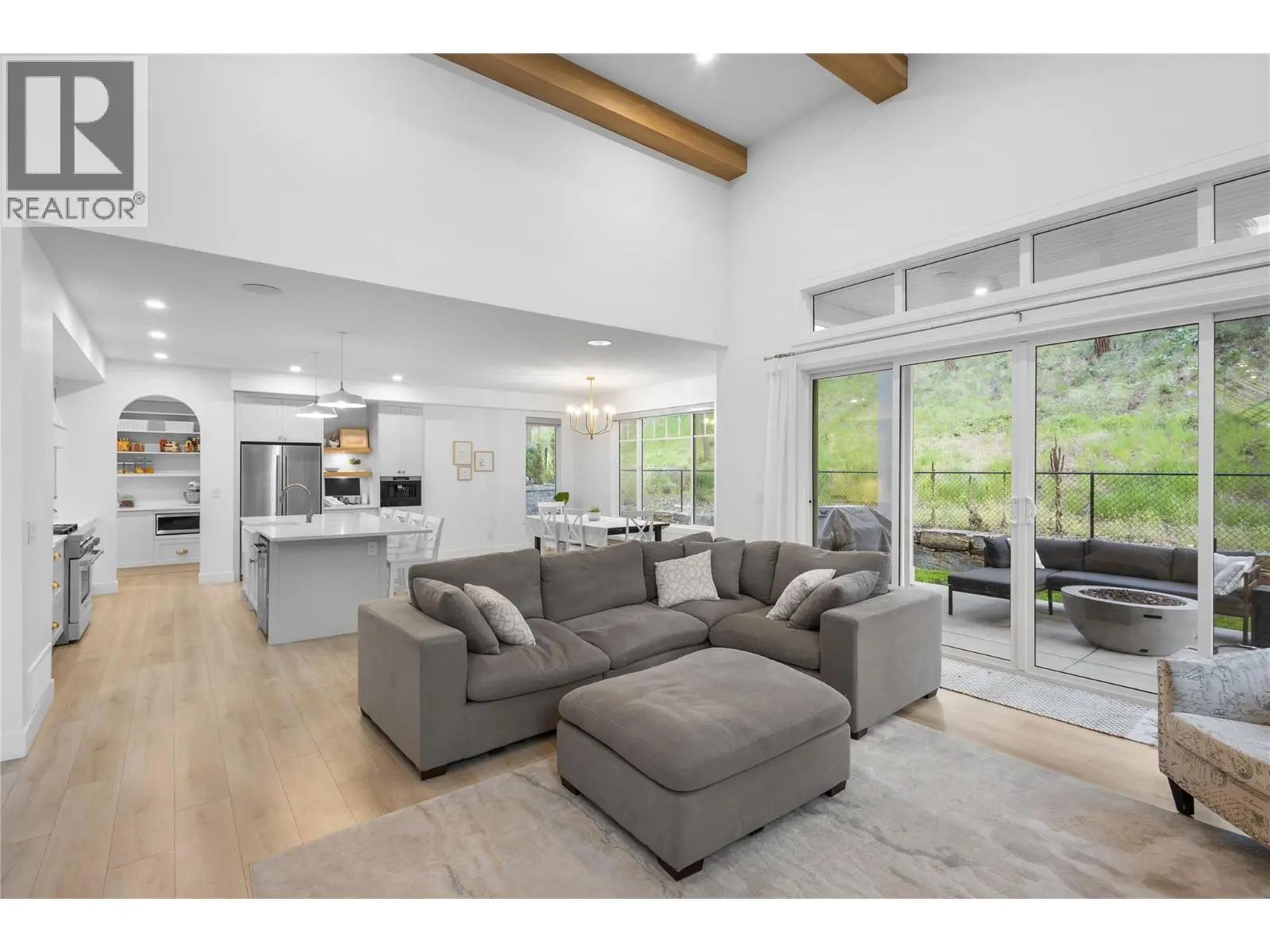 201 Summer Wood Drive. Kelowna, British Columbia
