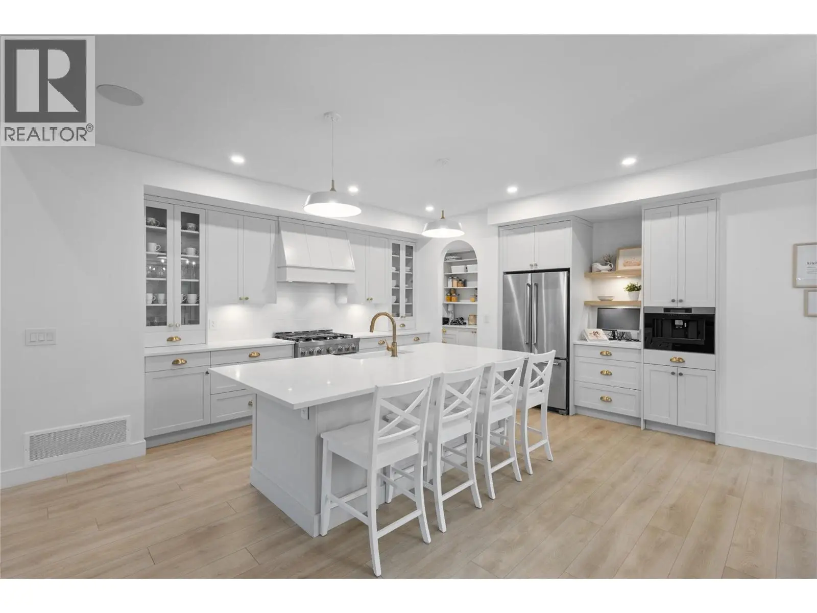 201 Summer Wood Drive. Kelowna, British Columbia