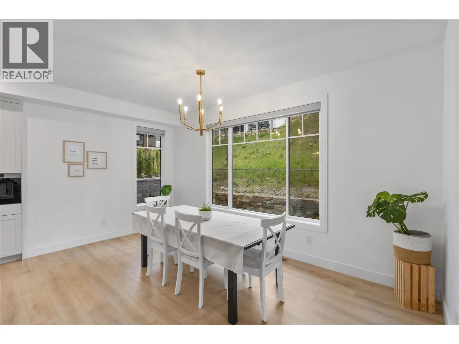 201 Summer Wood Drive. Kelowna, British Columbia