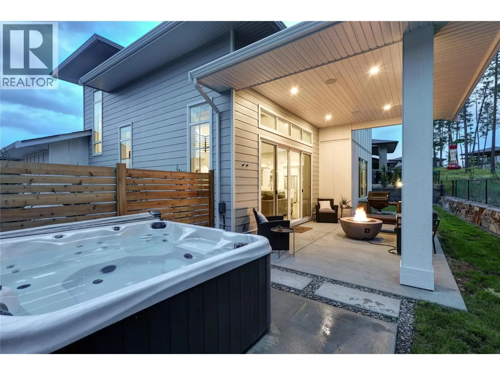 201 Summer Wood Drive. Kelowna, British Columbia