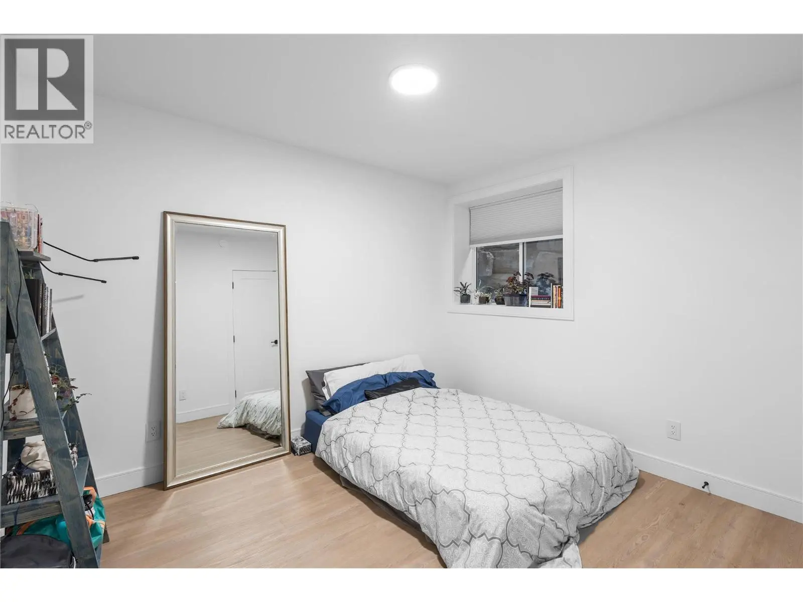 201 Summer Wood Drive. Kelowna, British Columbia
