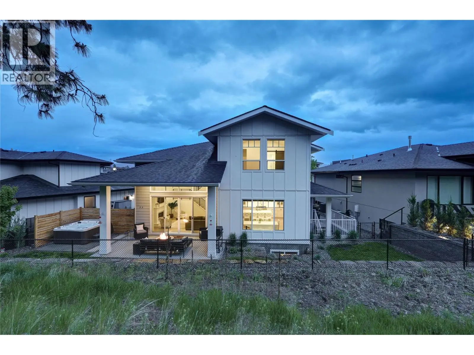 201 Summer Wood Drive. Kelowna, British Columbia