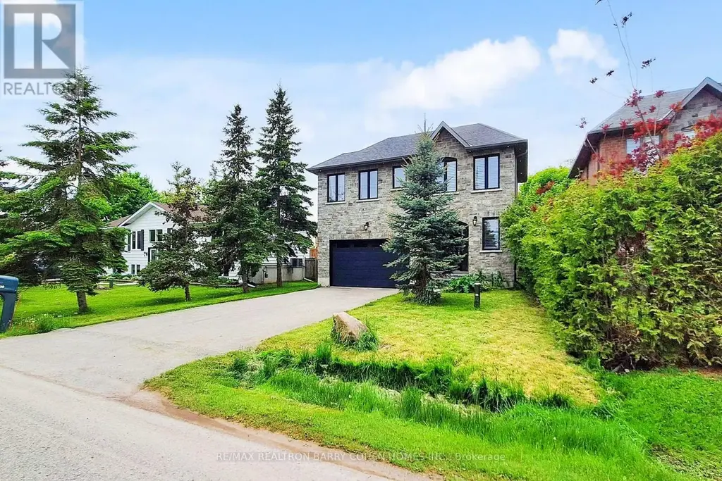 530 Duclos Point Road, Georgina (Virginia)