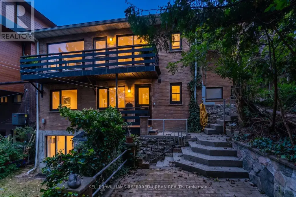 30 Rambert Crescent, Toronto (High Park-Swansea)