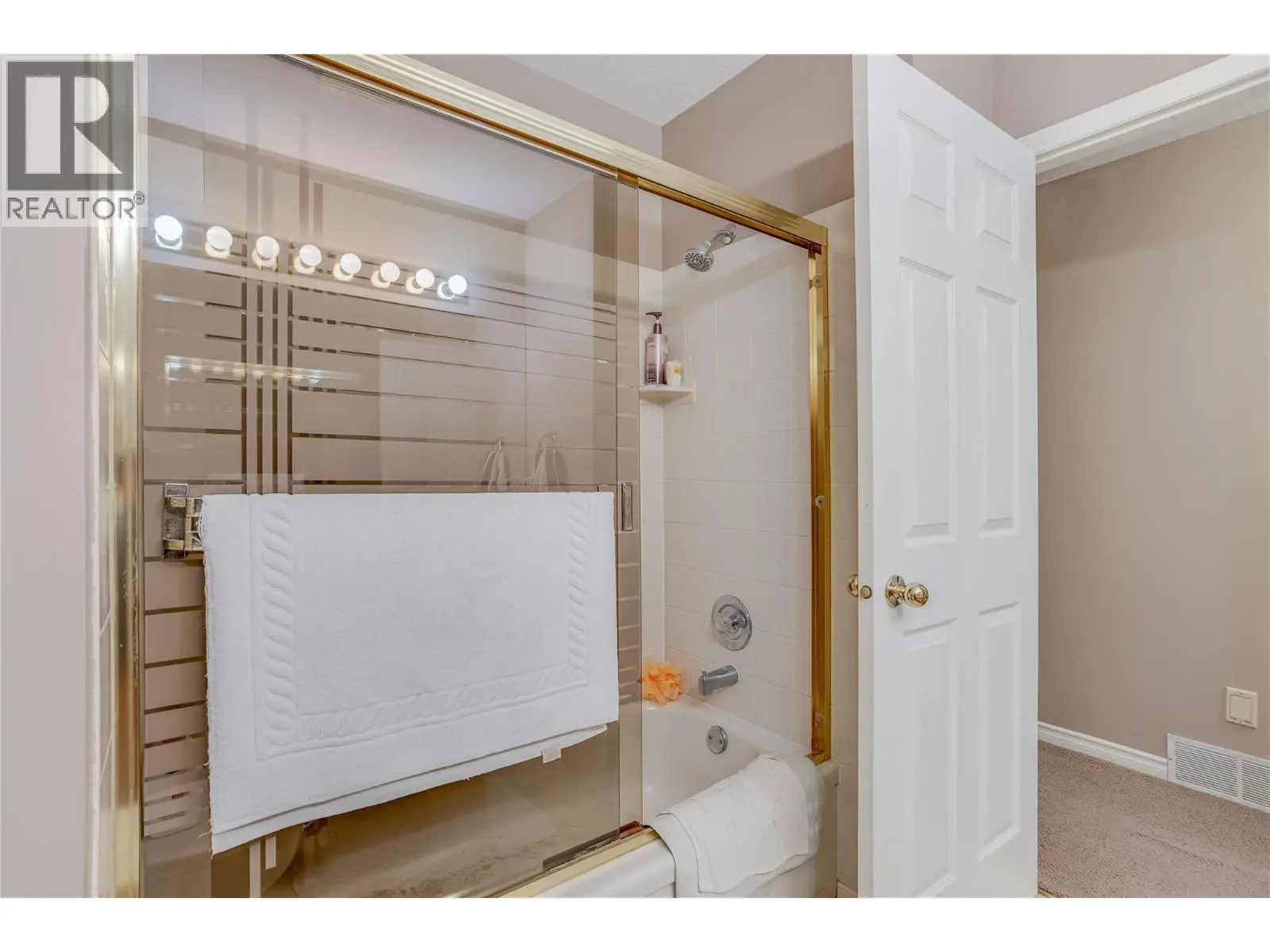 2335 Somerset Court Lot# 3. West Kelowna, British Columbia