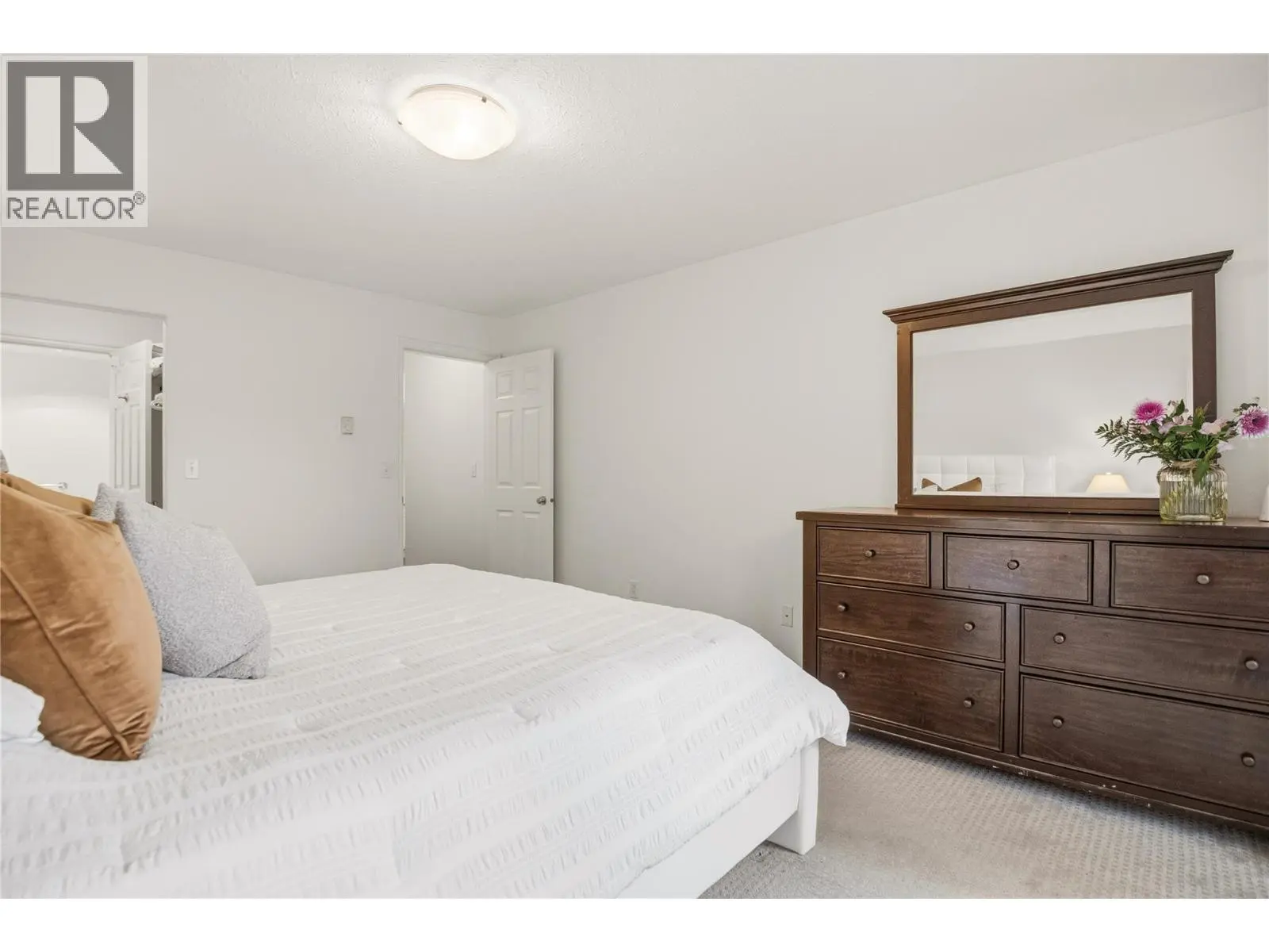 1640 Ufton Court Unit# 108. Kelowna, British Columbia