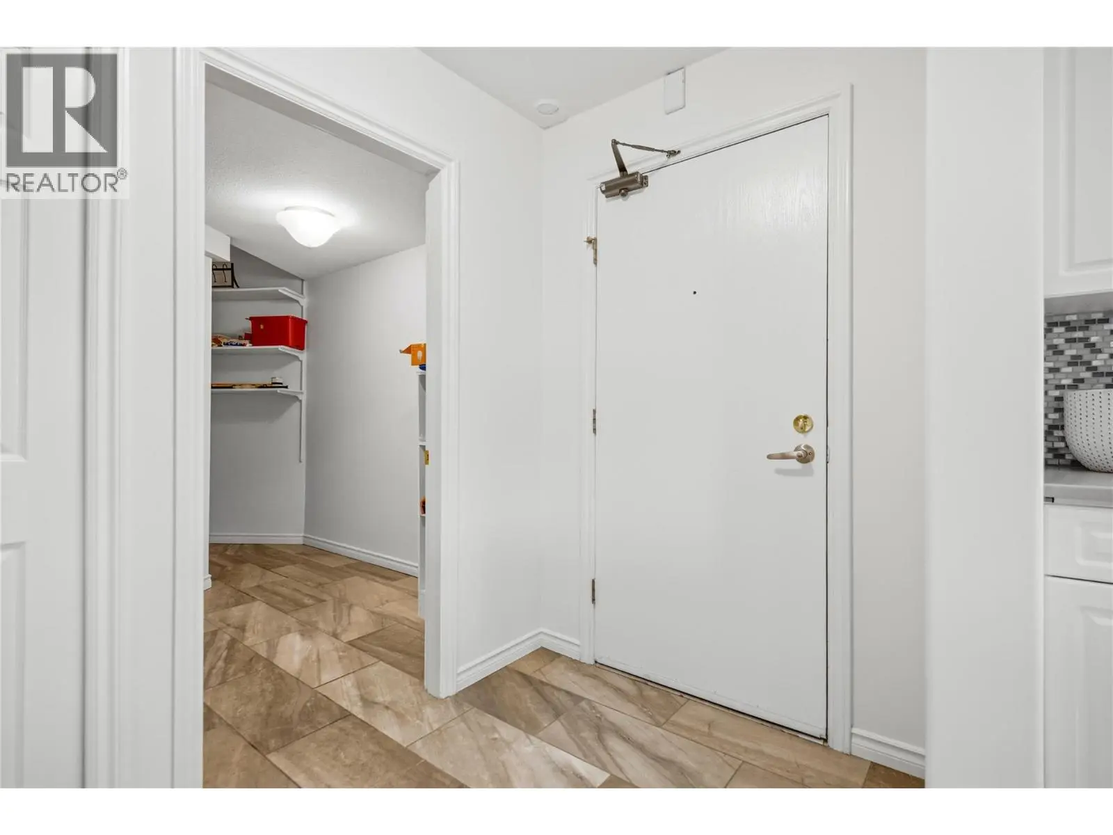 1640 Ufton Court Unit# 108. Kelowna, British Columbia