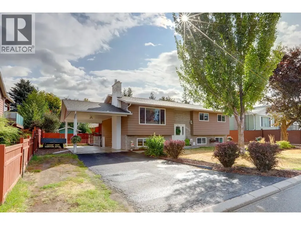 9633 Bessette Road, Coldstream