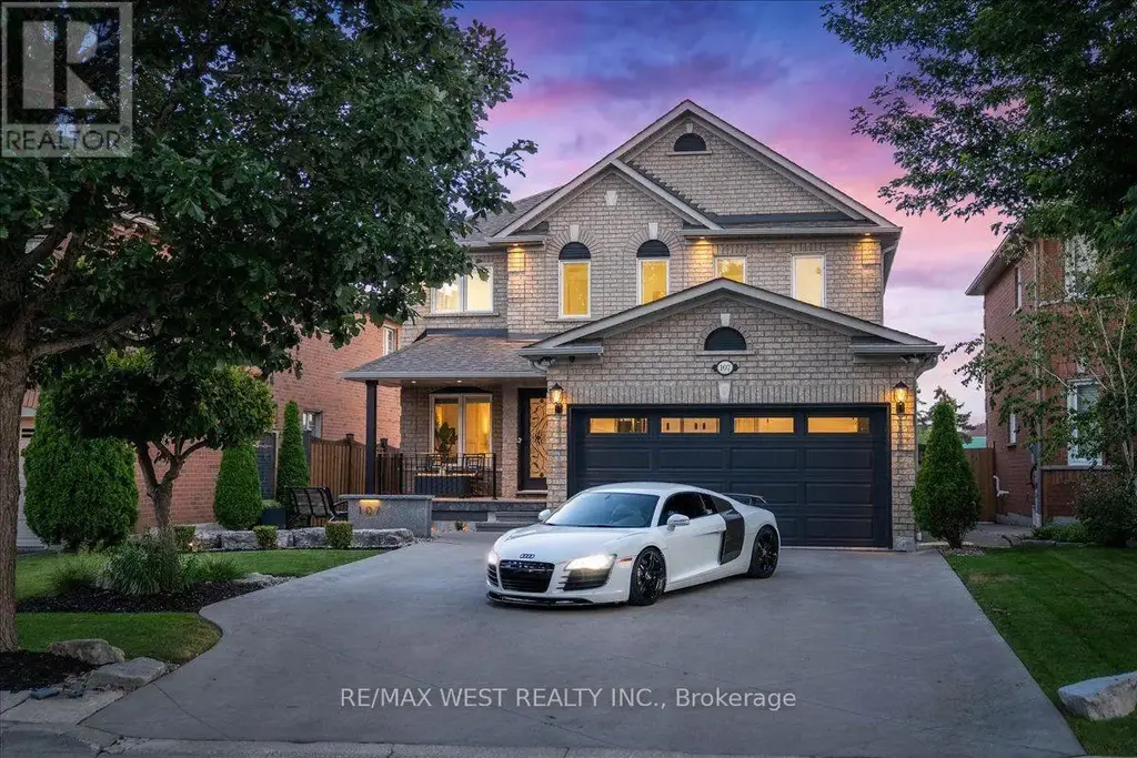 107 Wildhaven Crescent, Vaughan (Maple)