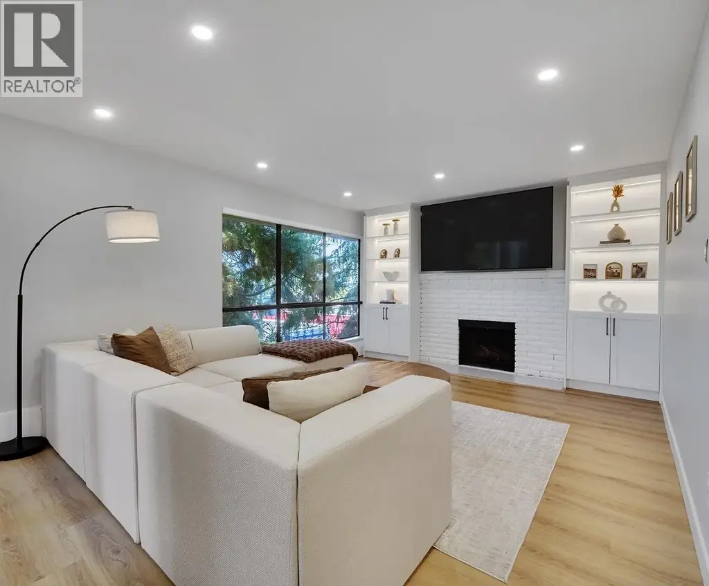 303 1877 W 5th Avenue, Vancouver