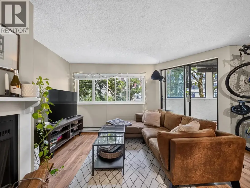 202 936 Bute Street, Vancouver