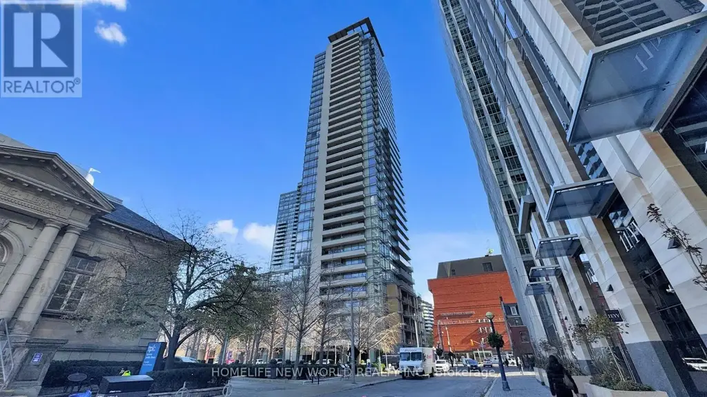 312 - 18 Yorkville Avenue, Toronto (Annex)