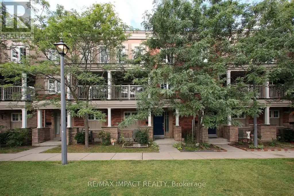 48 - 375 Cook Road, Toronto (York University Heights)