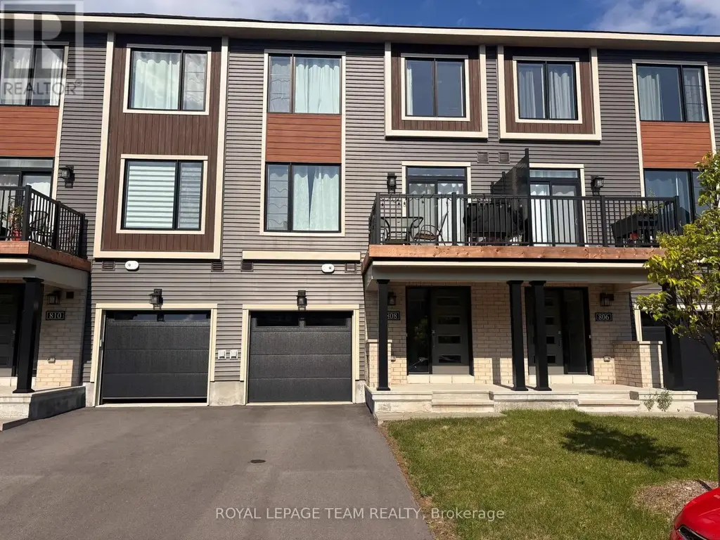 808 Glissade Grove, Ottawa