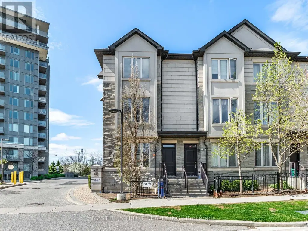 Th27 - 271 South Park Road, Markham (Commerce Valley)