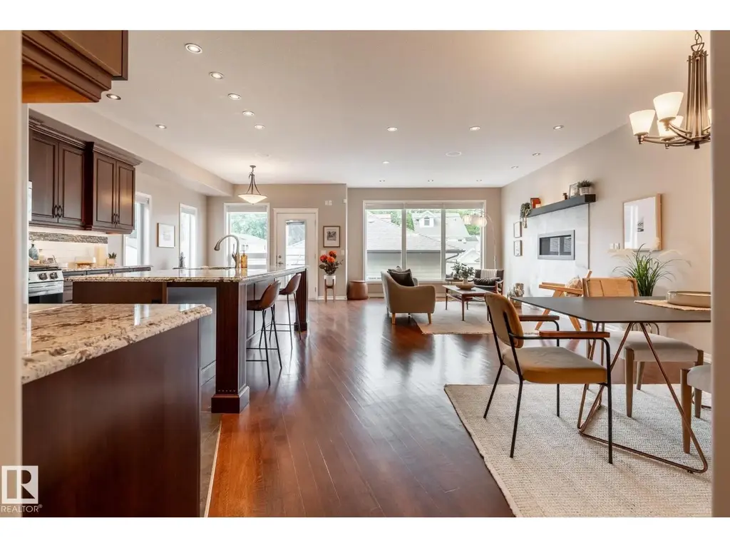 11122 52 St Nw, Edmonton
