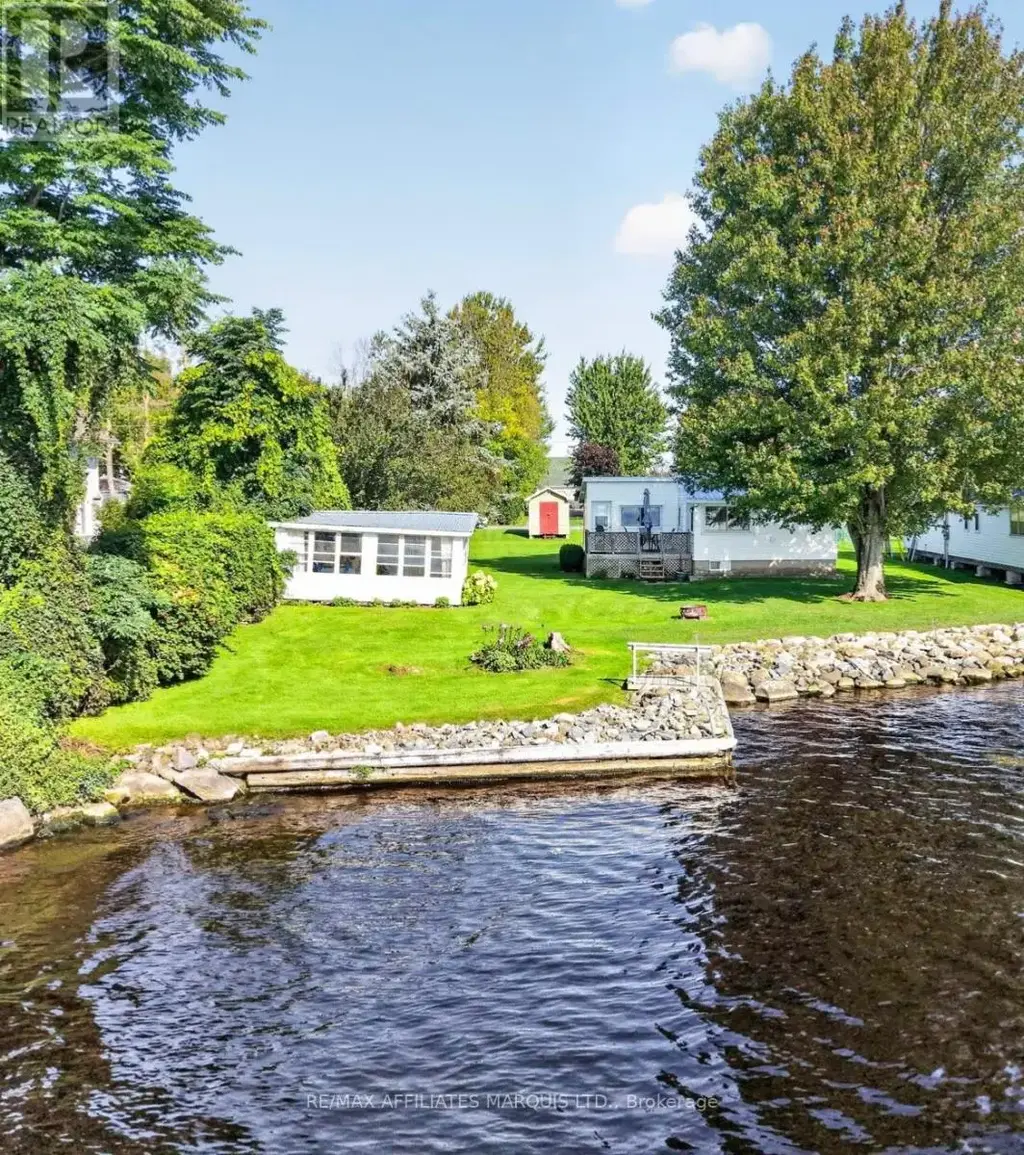 20450 Lakeview Street, South Glengarry