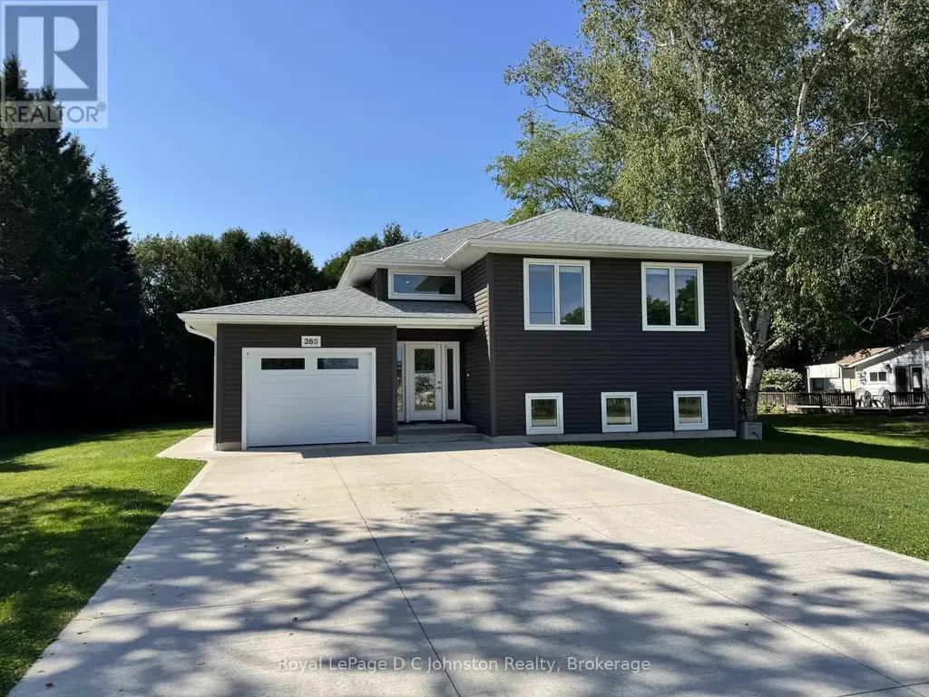2 - 365 Spence Street, Saugeen Shores