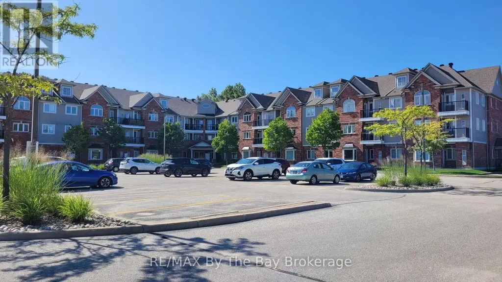 106 - 16 Westbury Road, Wasaga Beach