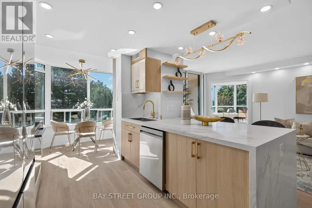 506 - 7250 Yonge Street, Vaughan (Crestwood-Springfarm-Yorkhill)