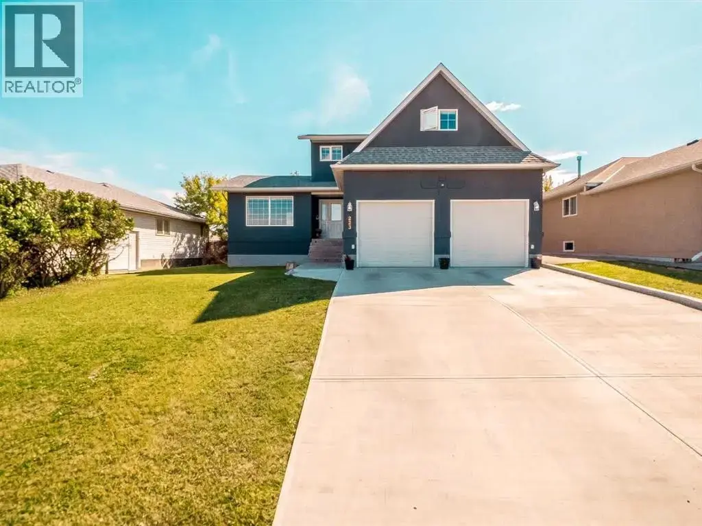 452 Pineridge Way, Pincher Creek