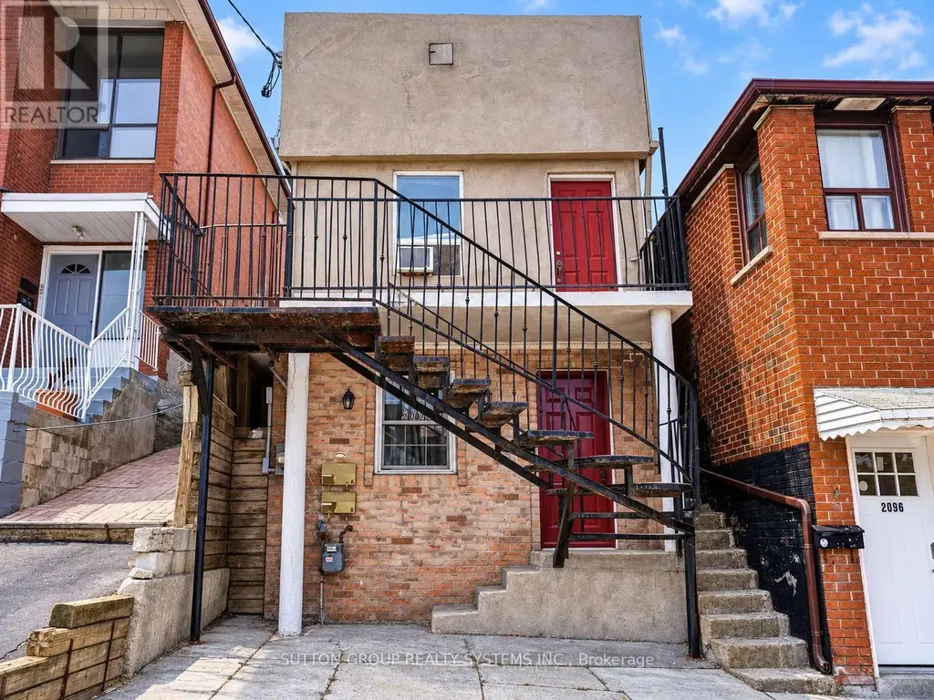 2094 Dufferin Street, Toronto (Caledonia-Fairbank)