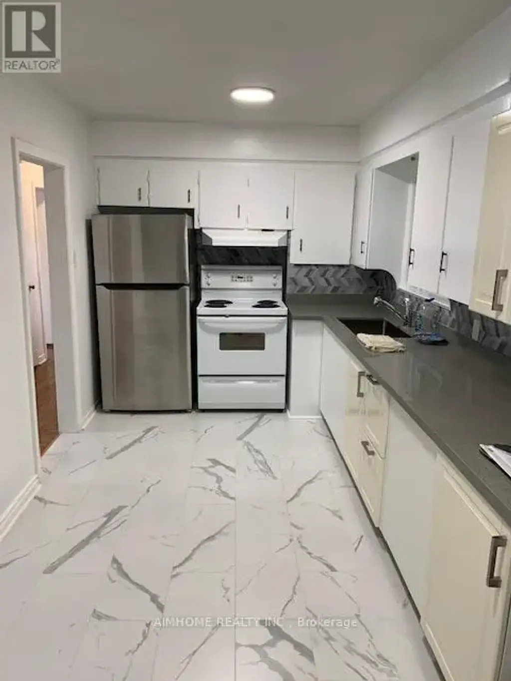 Main Floor - 224 Finch Avenue E, Toronto (Newtonbrook East)