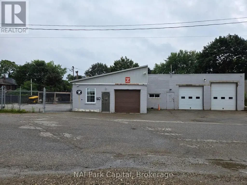 15 Smith Avenue, Guelph (St. Patrick's Ward)