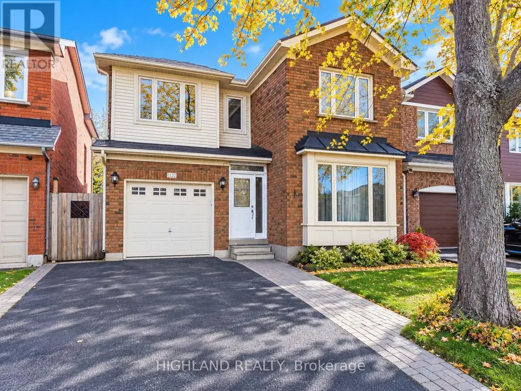 1132 Glen Valley Road, Oakville (WT West Oak Trails)